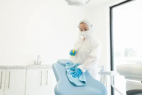 Почистване на клиники